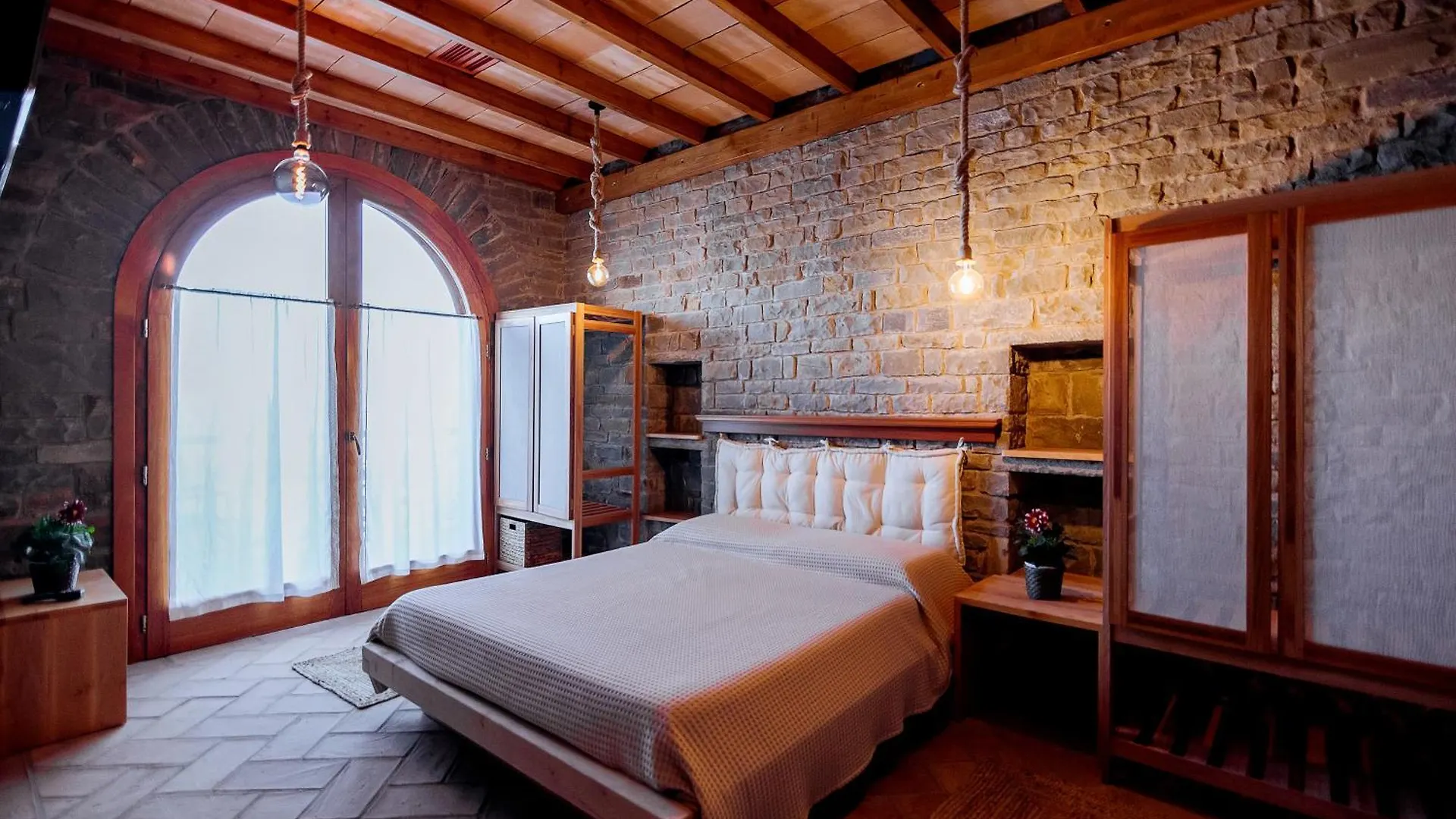 Kshira Oasis Qeparo - Boutique Hotel With Private Beachfront Stay With Suites & Restaurant 0*,  알바니아
